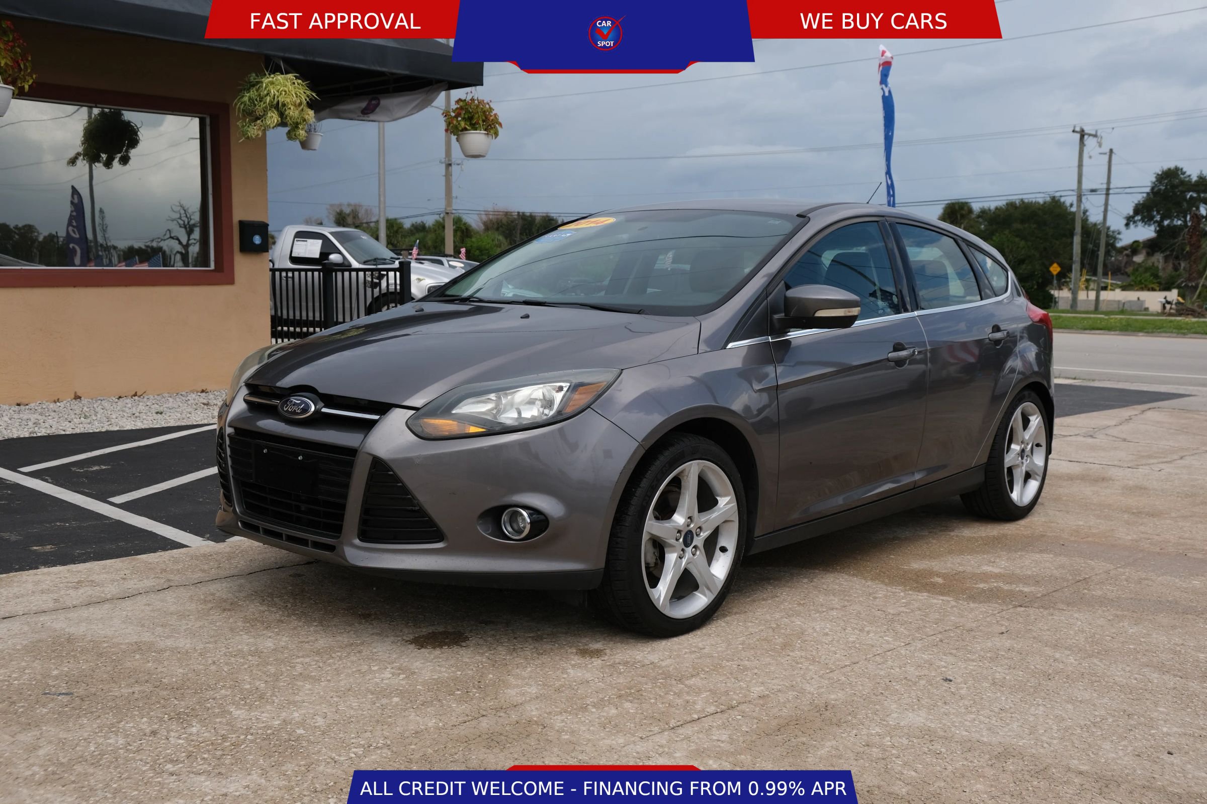 Used 2014 Ford Focus Titanium FWD image 1