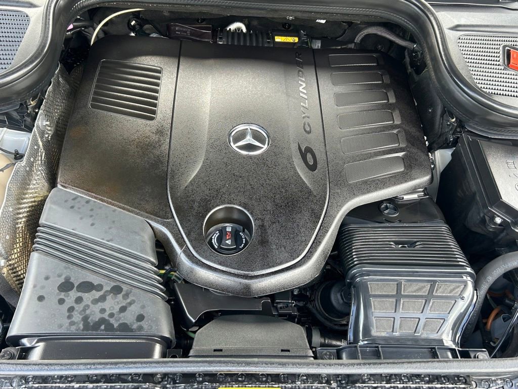 Used 2024 Mercedes-Benz GLS 450 4MATIC w/ AMG Line Exterior image 59