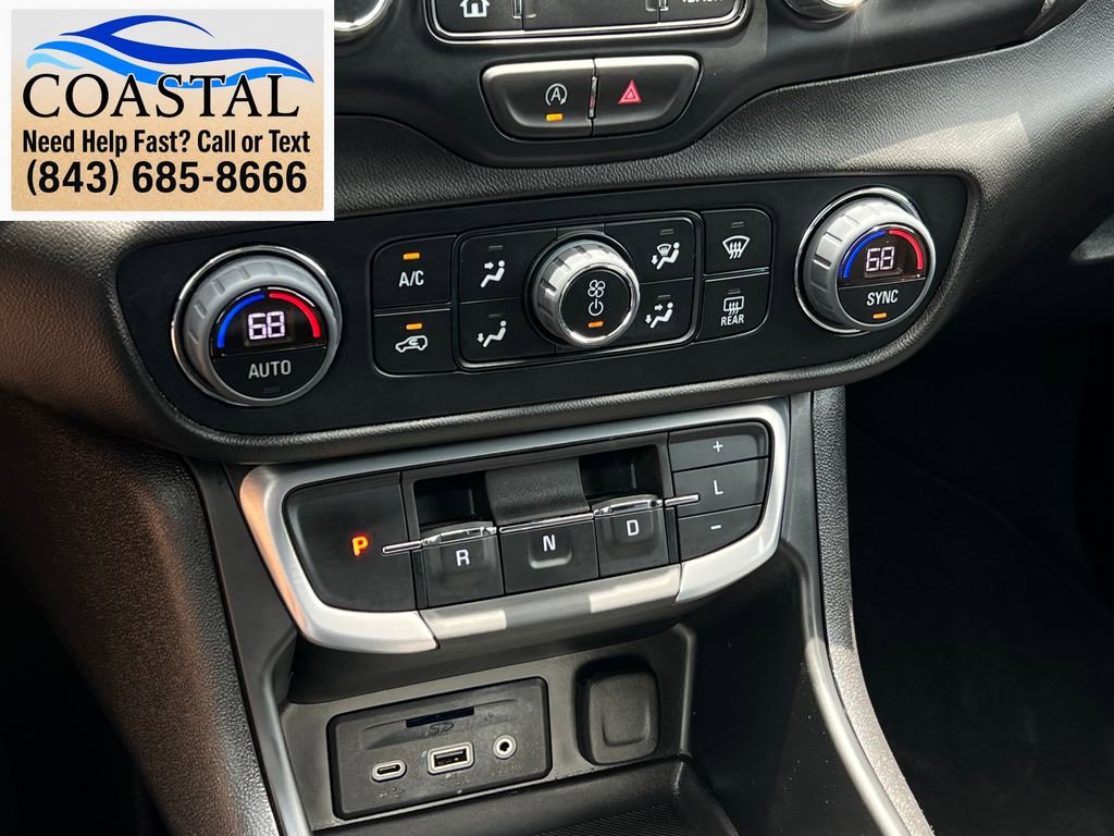 Used 2024 GMC Terrain SLT FWD image 39