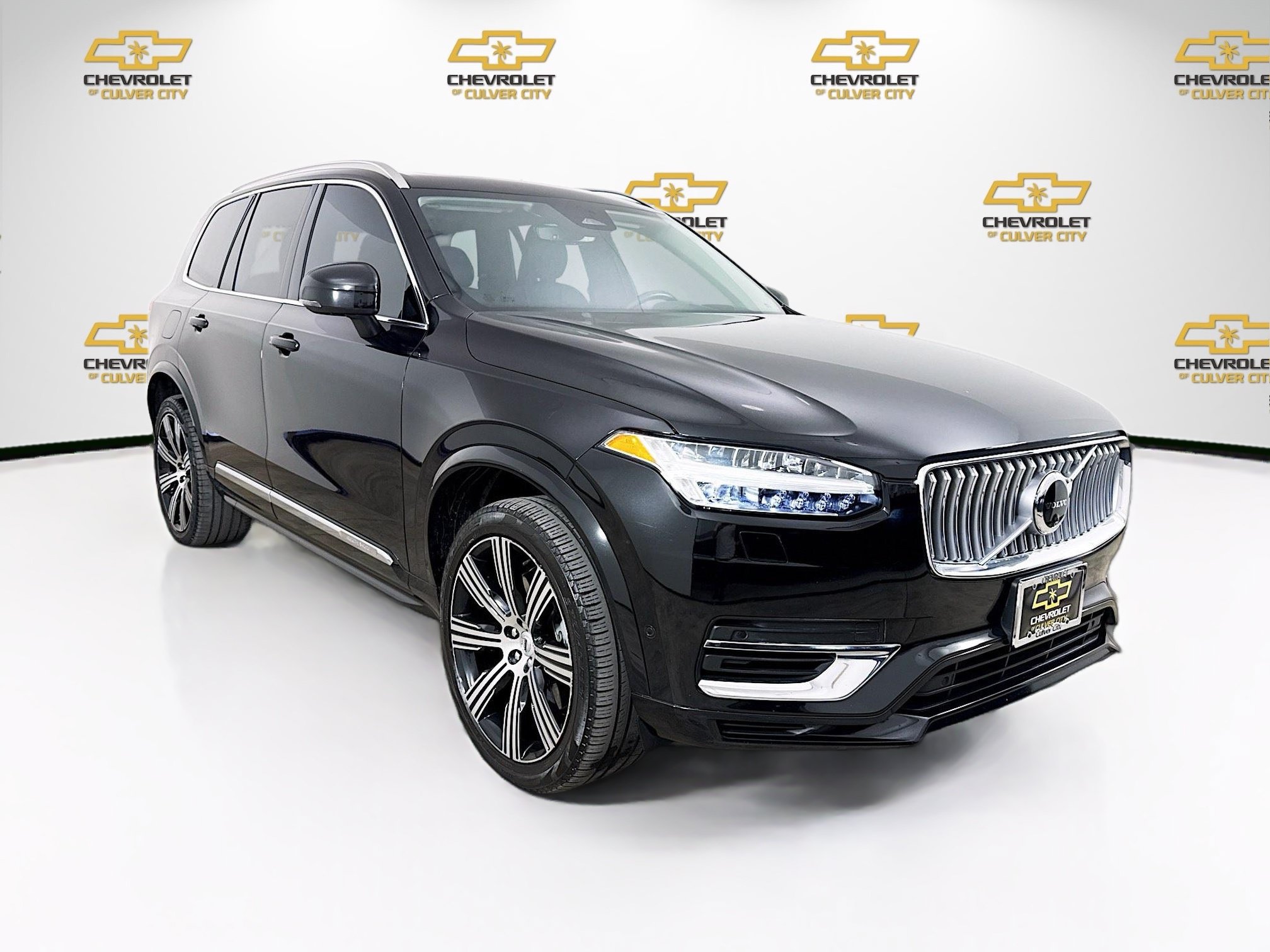 Used 2024 Volvo XC90 T8 Ultimate w/ Protection Package Premier AWD/4WD image 1