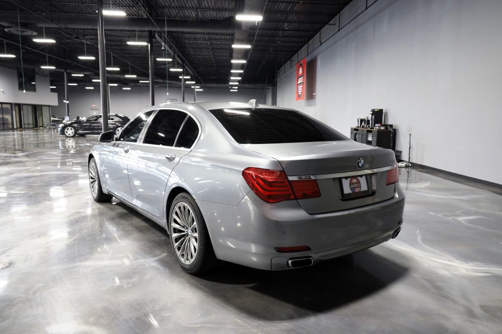 Used 2012 BMW 740Li image 5