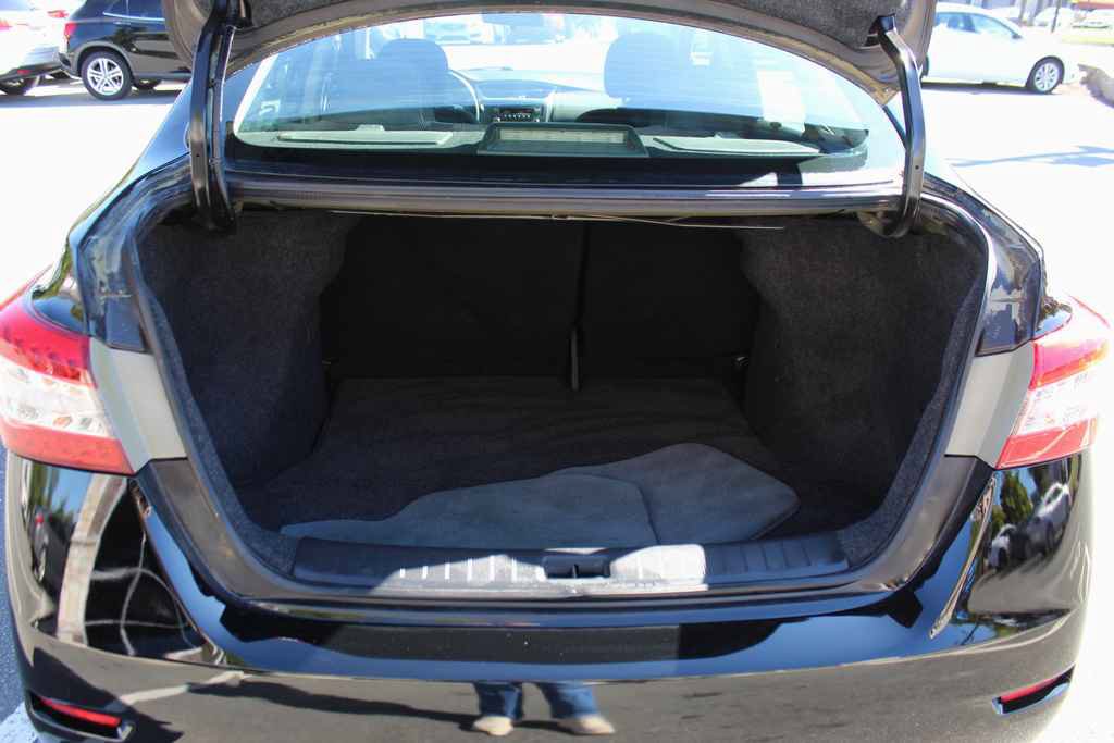 Used 2013 Nissan Sentra S FWD image 10