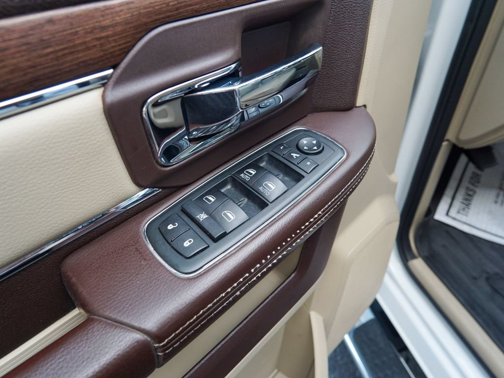 Used 2013 RAM 1500 Laramie w/ Convenience Group AWD/4WD image 19