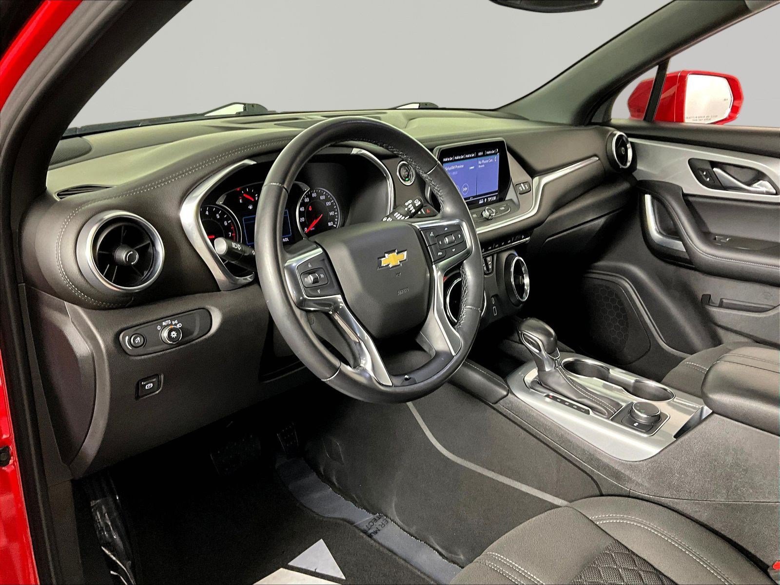 Used 2020 Chevrolet Blazer LT FWD image 17