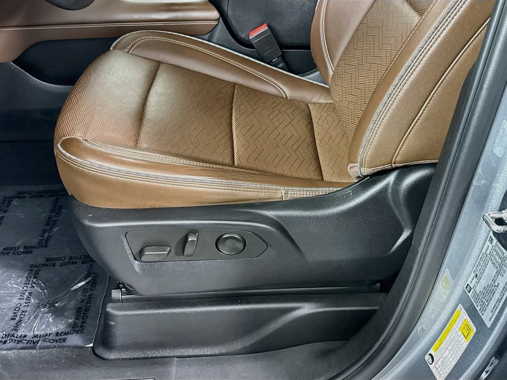 Used 2023 Chevrolet Tahoe High Country AWD/4WD image 24