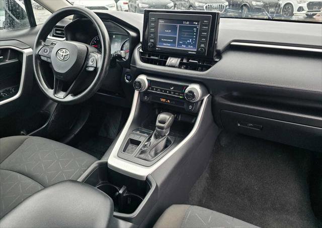 Used 2022 Toyota RAV4 XLE FWD image 9