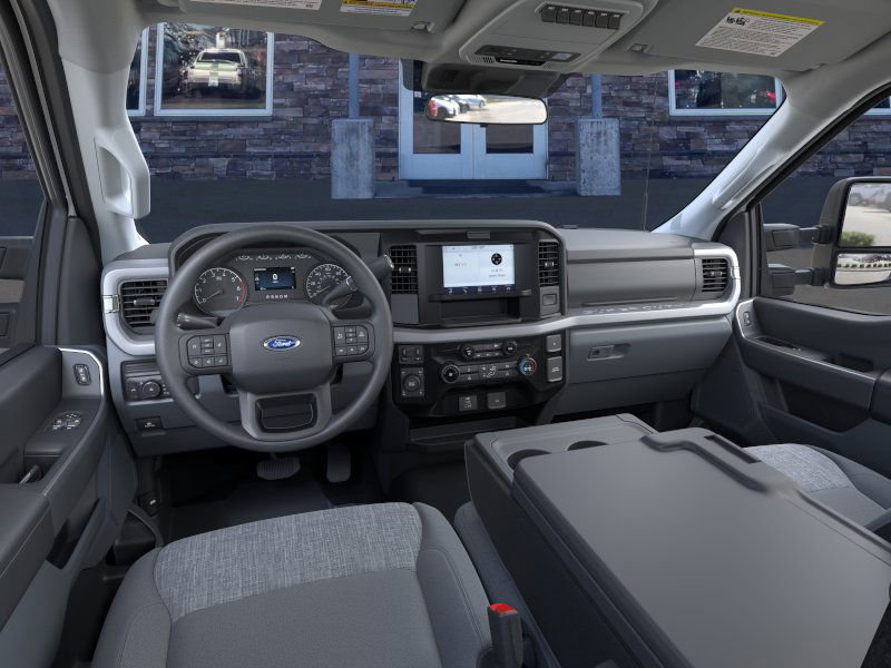 New 2025 Ford F350 XLT image 9