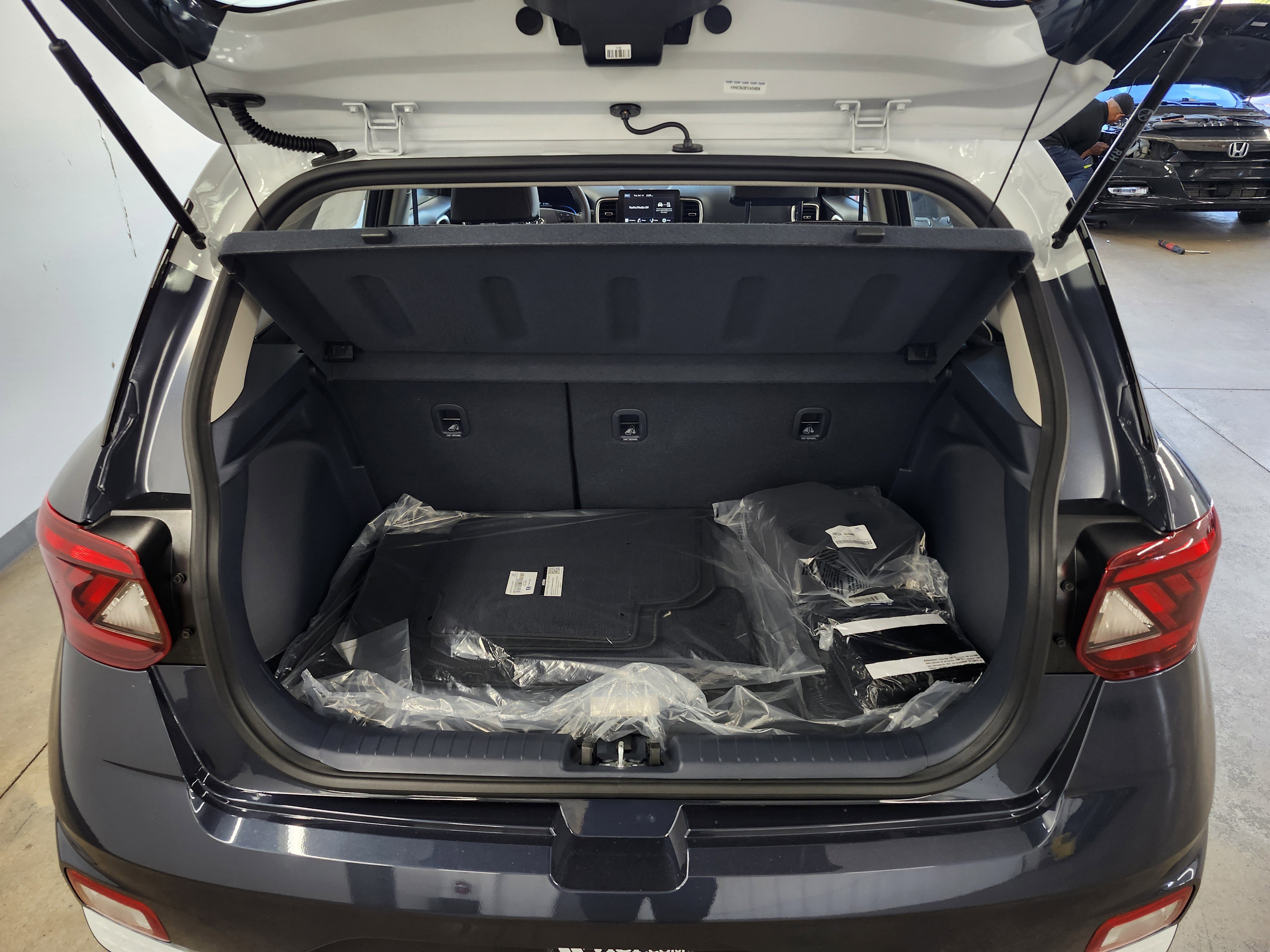 New 2026 Hyundai Venue SEL image 16