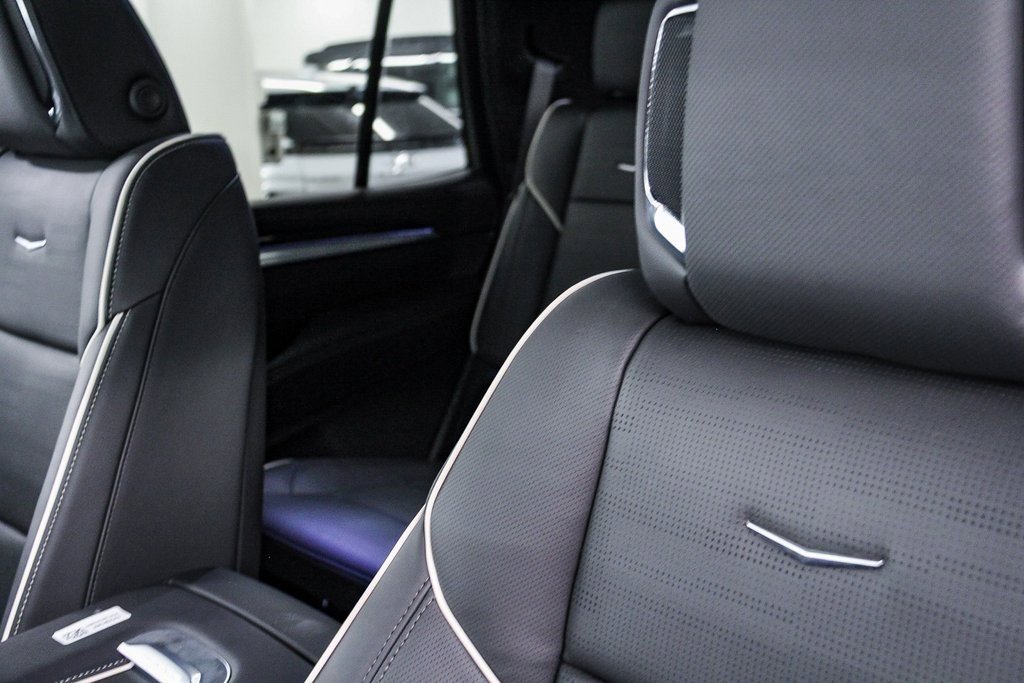 Used 2026 Cadillac Escalade Luxury image 26