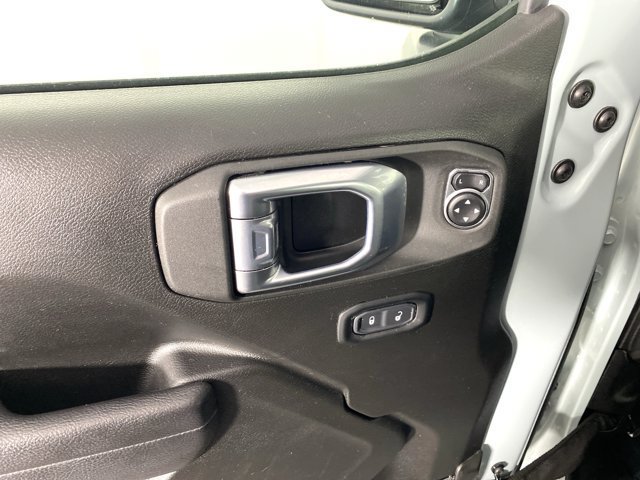 Used 2024 Jeep Wrangler Unlimited Rubicon 4xe w/ Technology Group AWD/4WD image 18