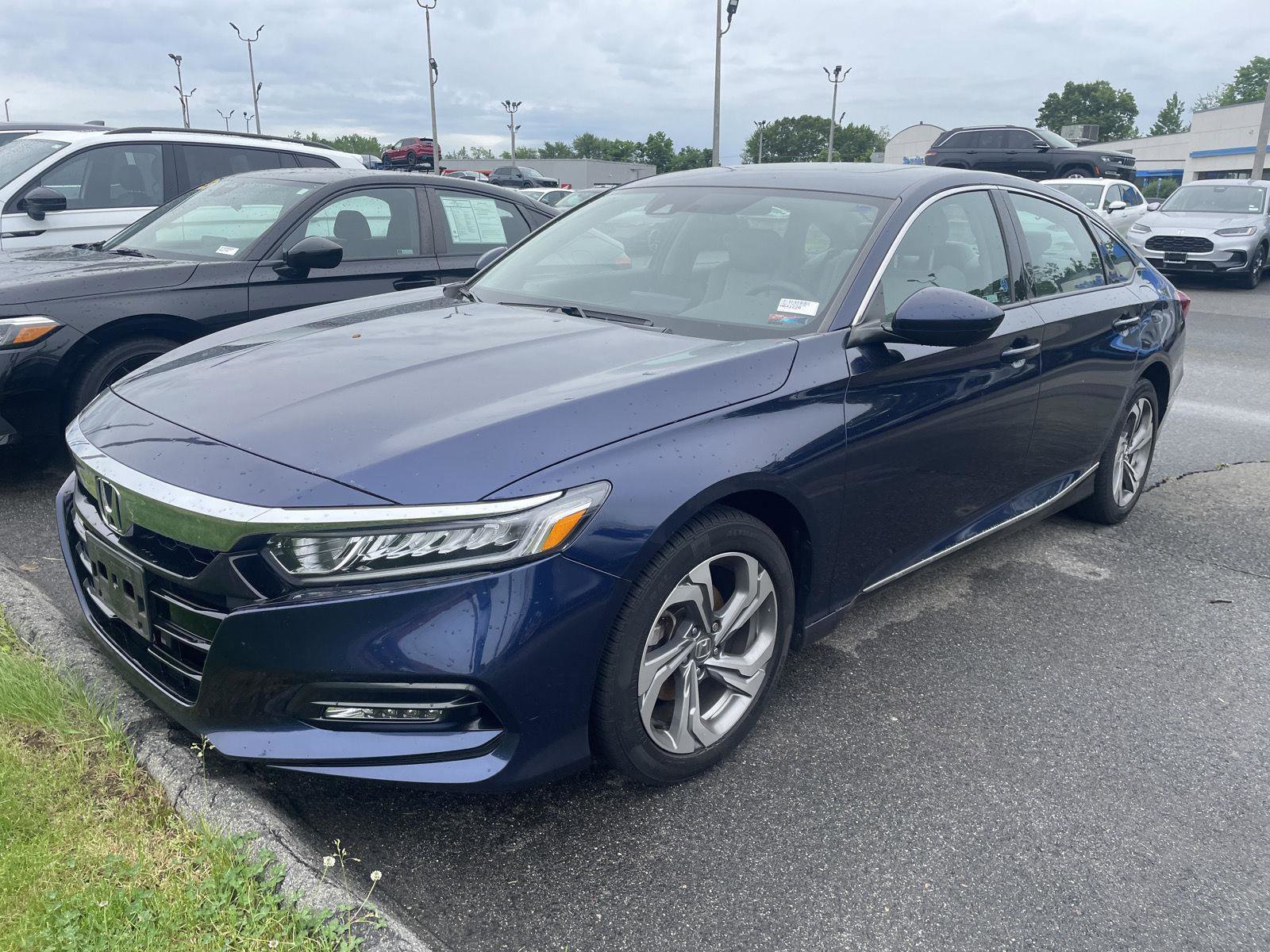 Used 2020 Honda Accord EX image 3