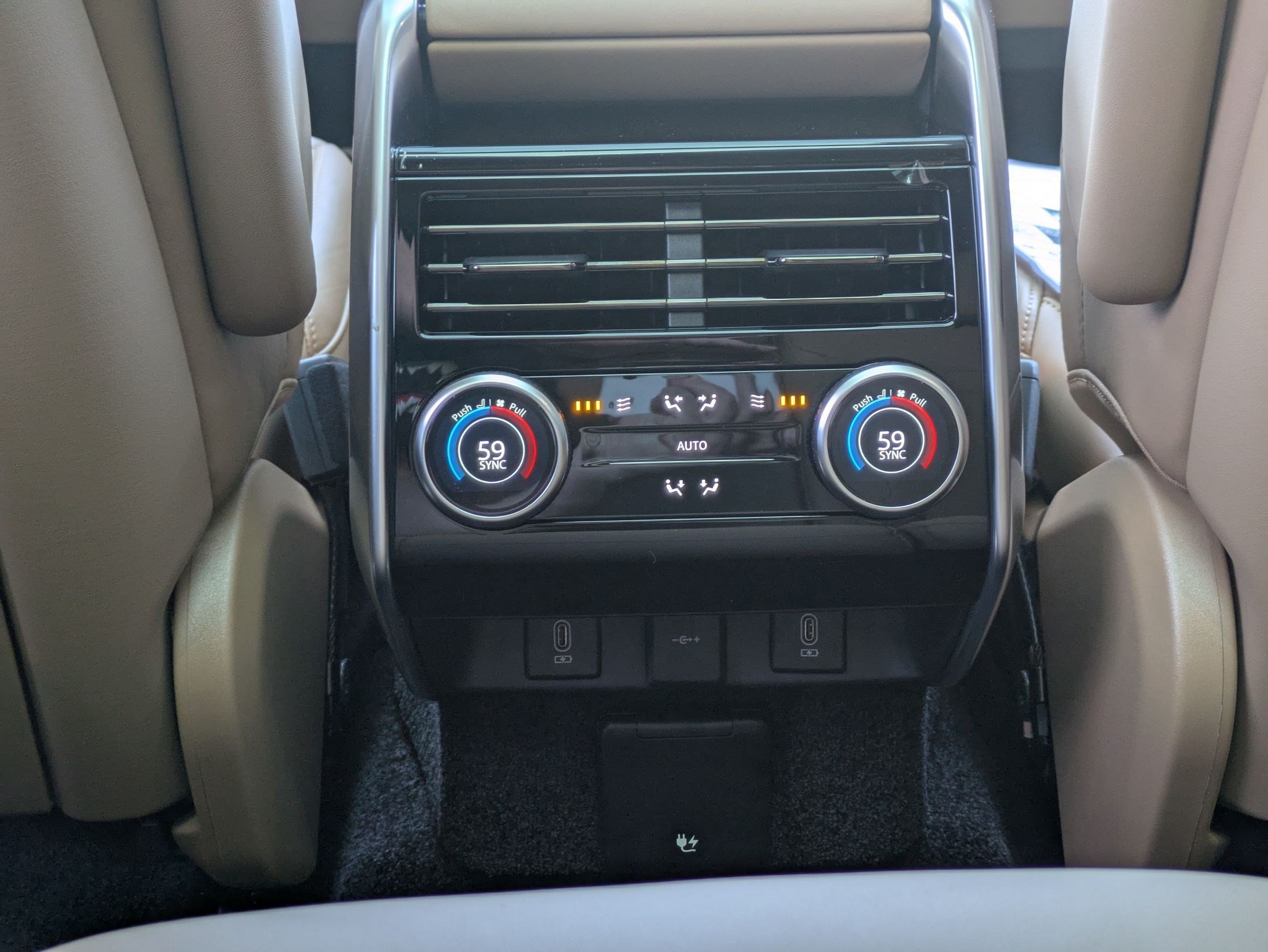 New 2026 Land Rover Range Rover SE AWD/4WD image 28