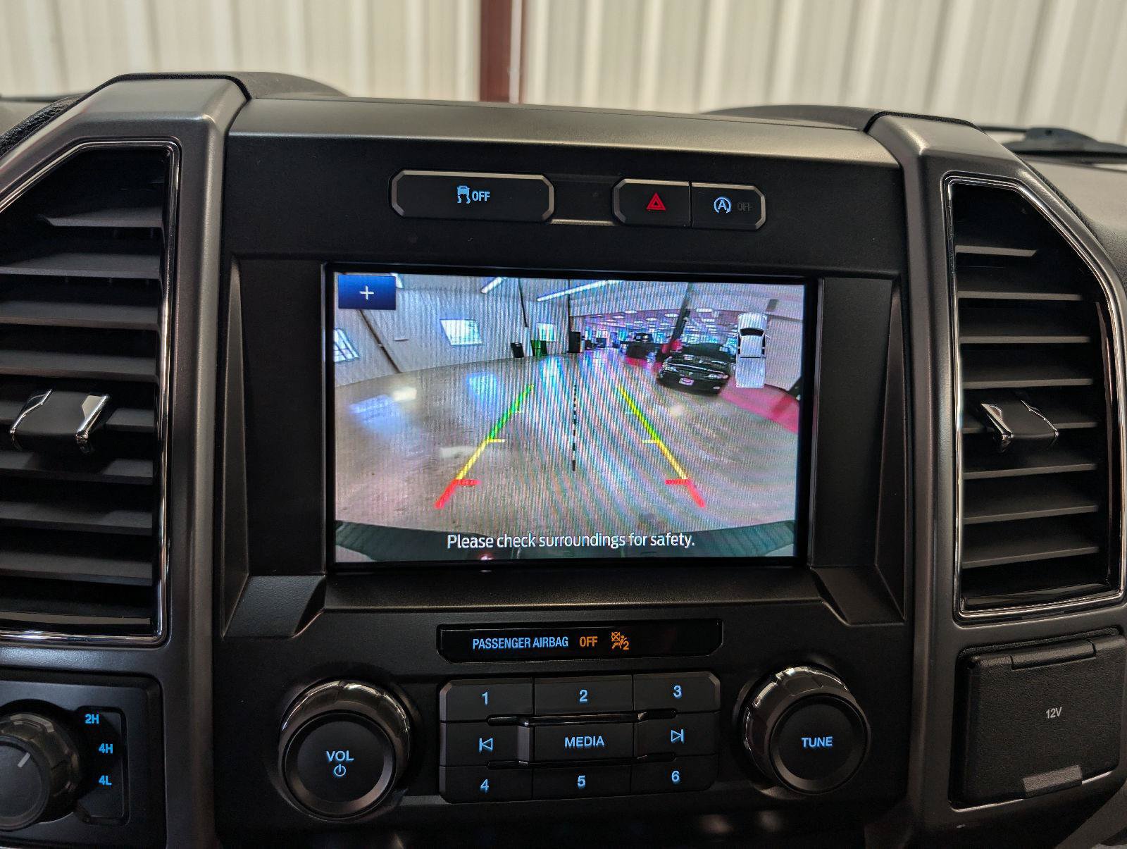 Used 2019 Ford F150 XLT w/ Equipment Group 302A Luxury AWD/4WD image 27