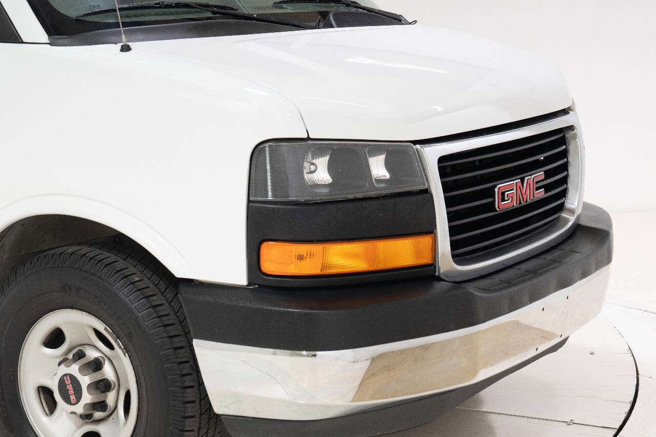 Used 2017 GMC Savana 2500 image 10