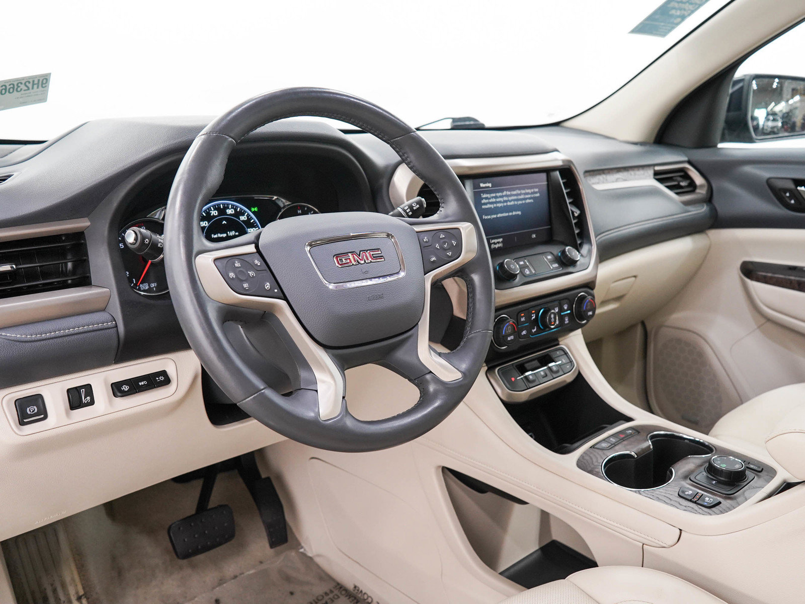 Used 2021 GMC Acadia Denali w/ Denali Ultimate Package AWD/4WD image 28
