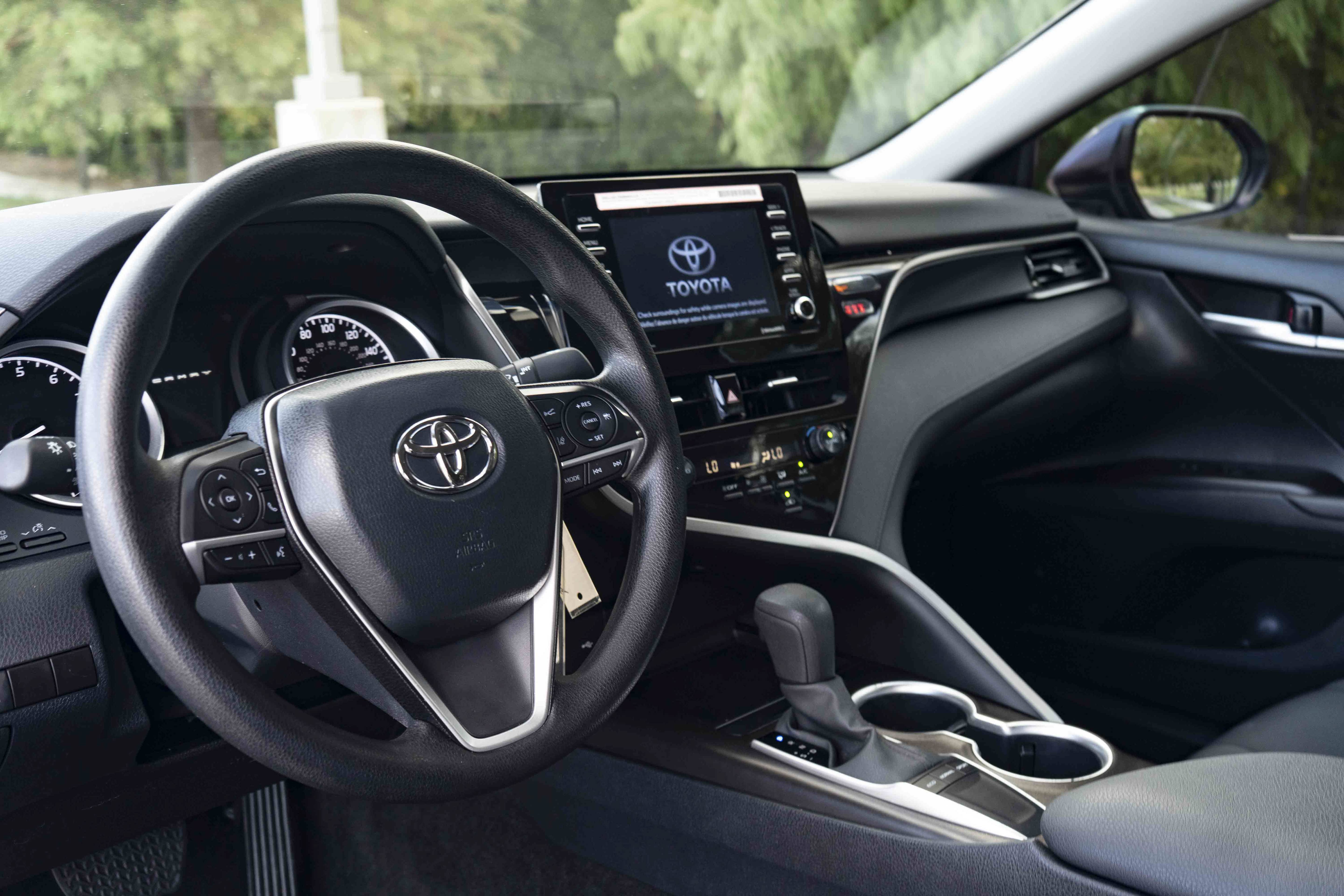 Used 2024 Toyota Camry LE FWD image 15