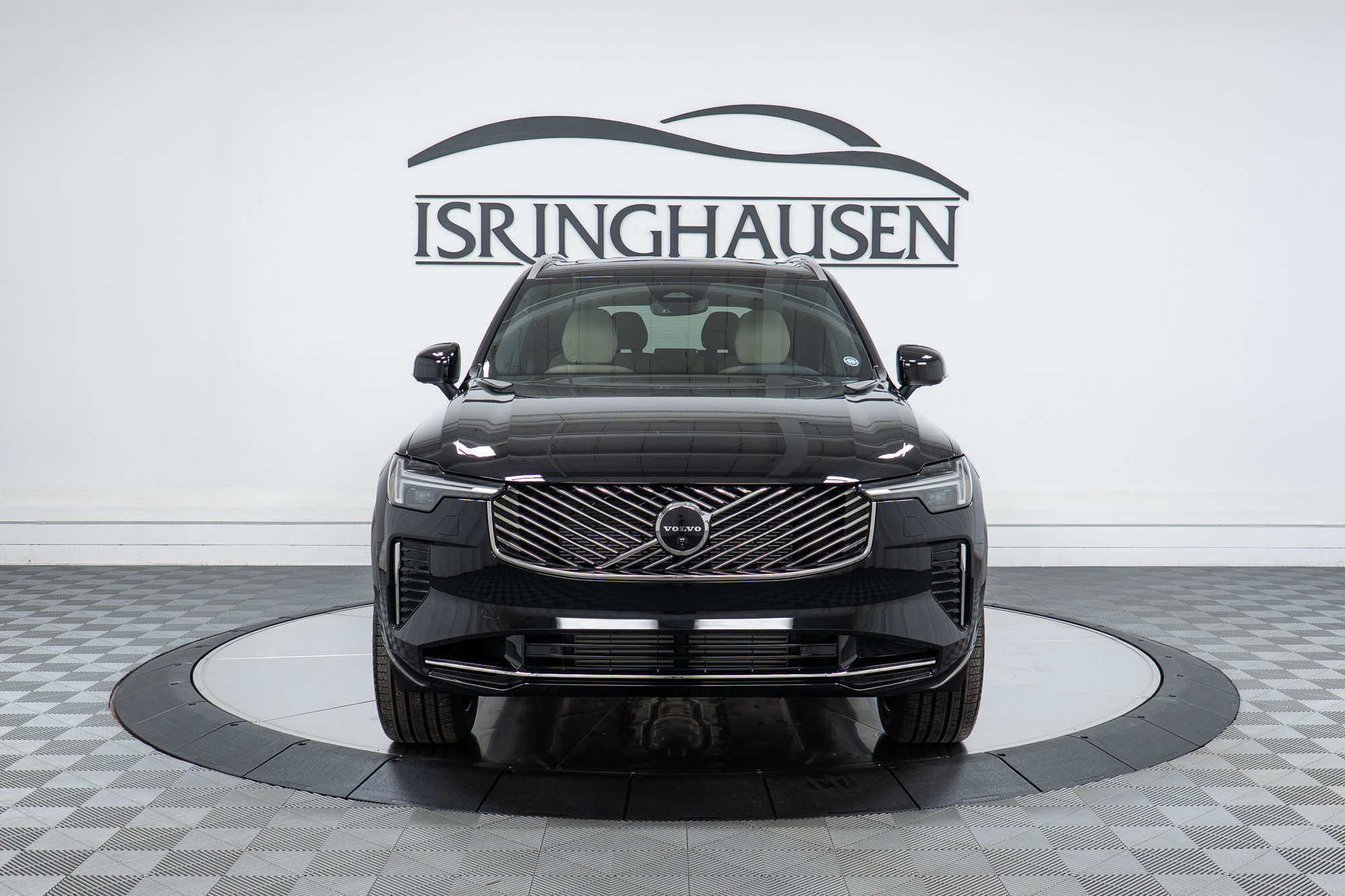 New 2026 Volvo XC90 T8 Plus w/ Protection Package Premier image 2
