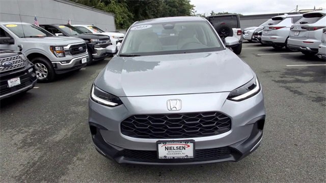 Used 2025 Honda HR-V LX image 3