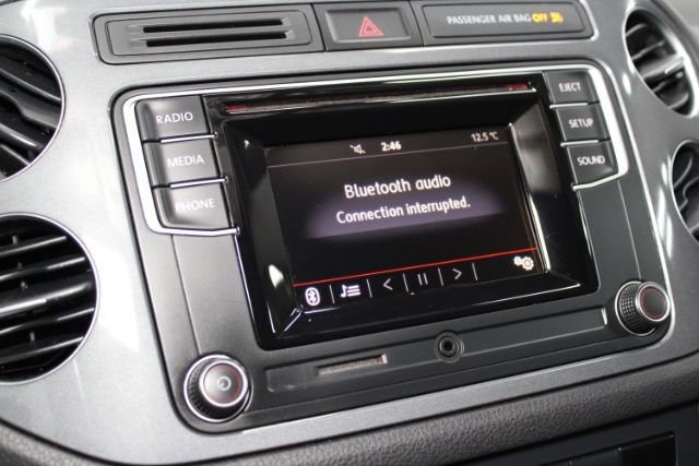 Used 2018 Volkswagen Tiguan Limited FWD image 15