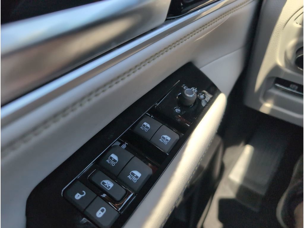 New 2026 Jeep Grand Wagoneer Limited image 12