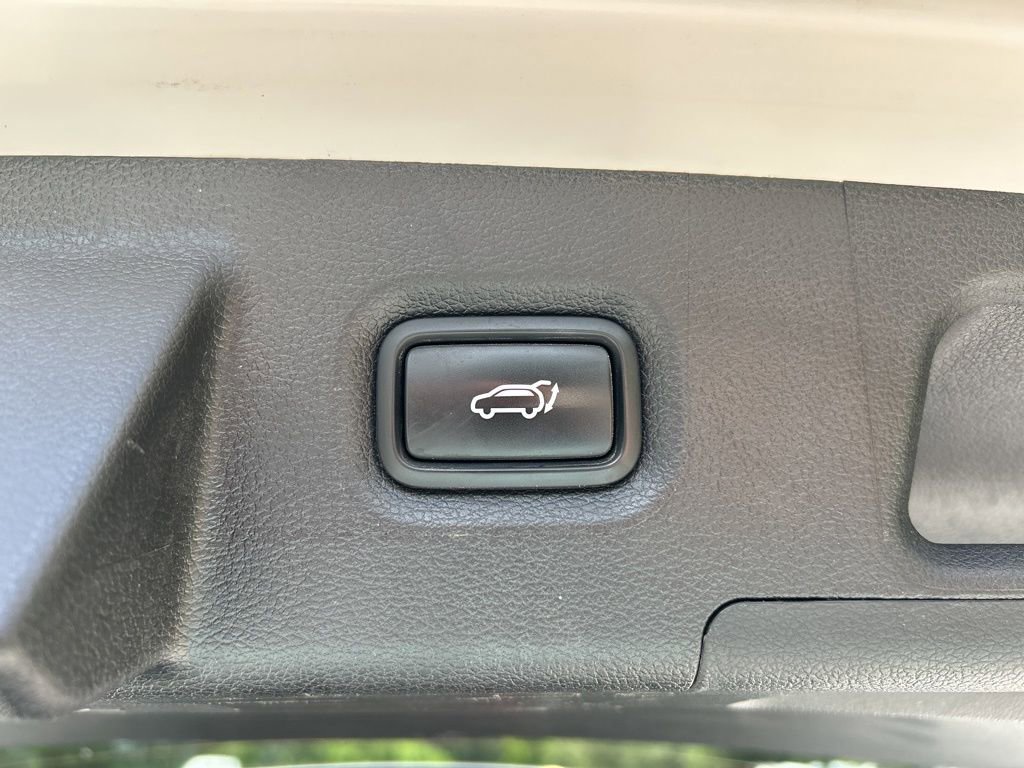 Used 2023 Hyundai Santa Fe SEL w/ Cargo Package image 46