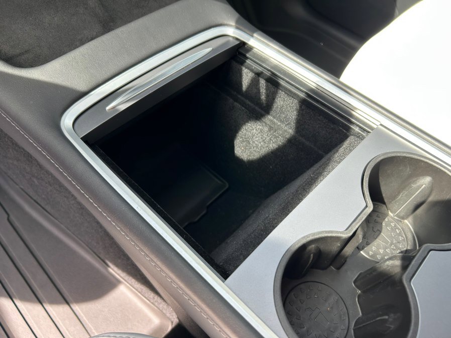 Used 2022 Tesla Model Y Performance image 23