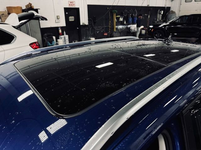 Used 2023 Volkswagen Taos SE w/ Panoramic Sunroof Package image 10