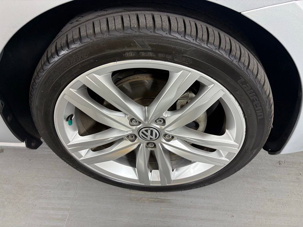 Used 2015 Volkswagen Golf SEL FWD image 14