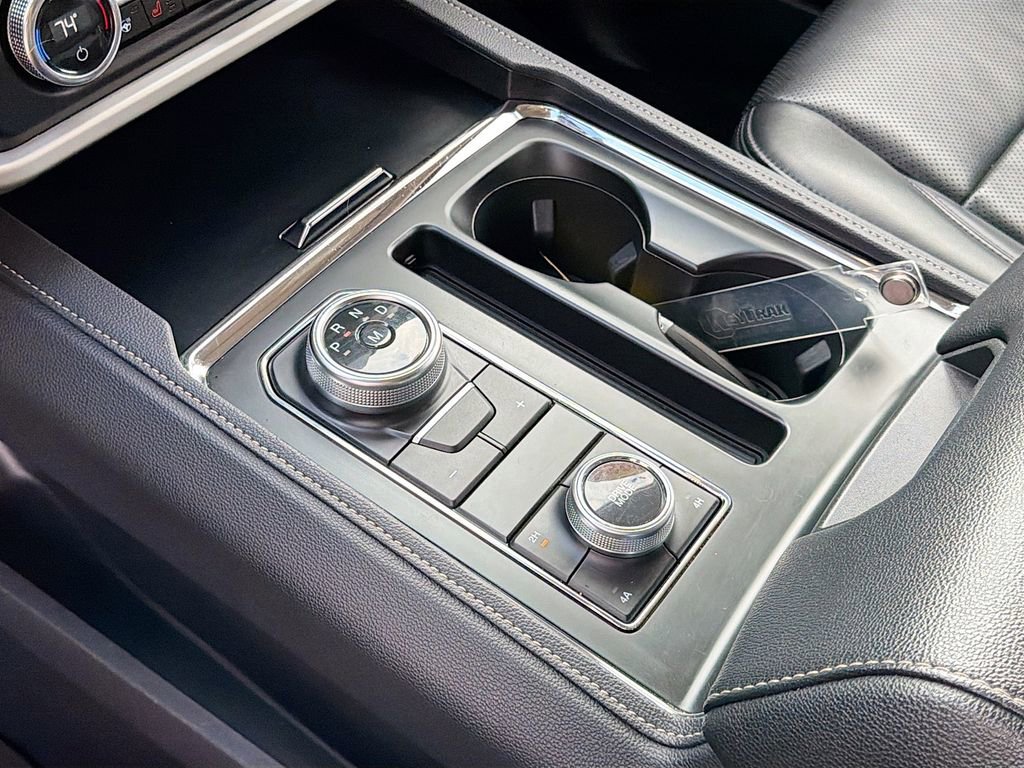 Used 2024 Ford Expedition XLT image 29