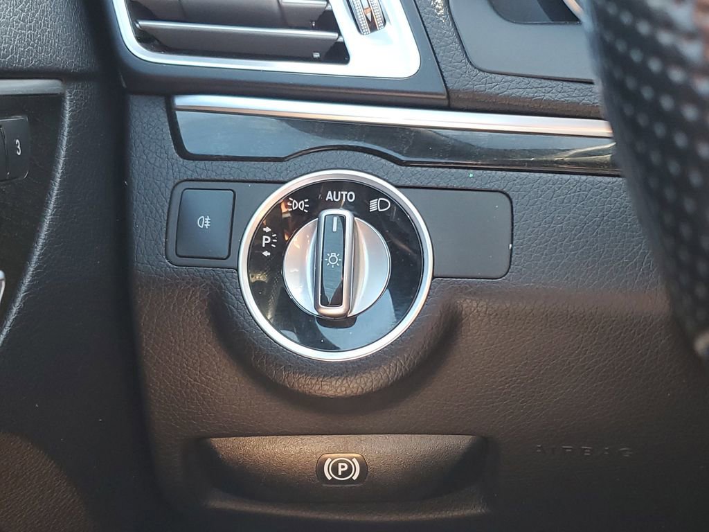 Used 2017 Mercedes-Benz E 400 Coupe image 22