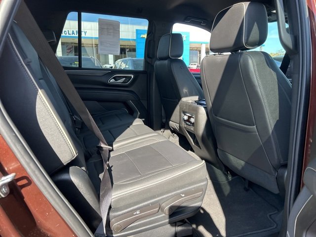 Used 2023 GMC Yukon SLT image 32