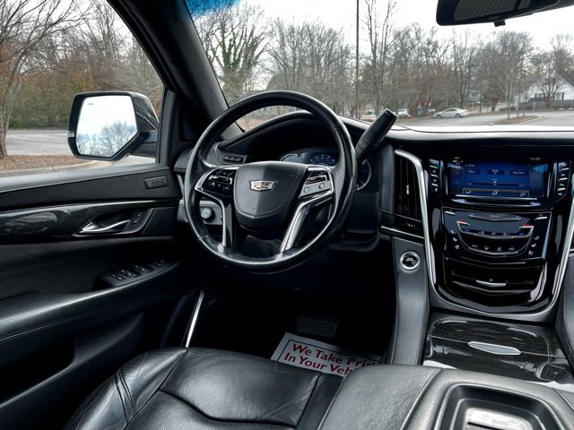 Used 2019 Cadillac Escalade ESV Platinum image 34