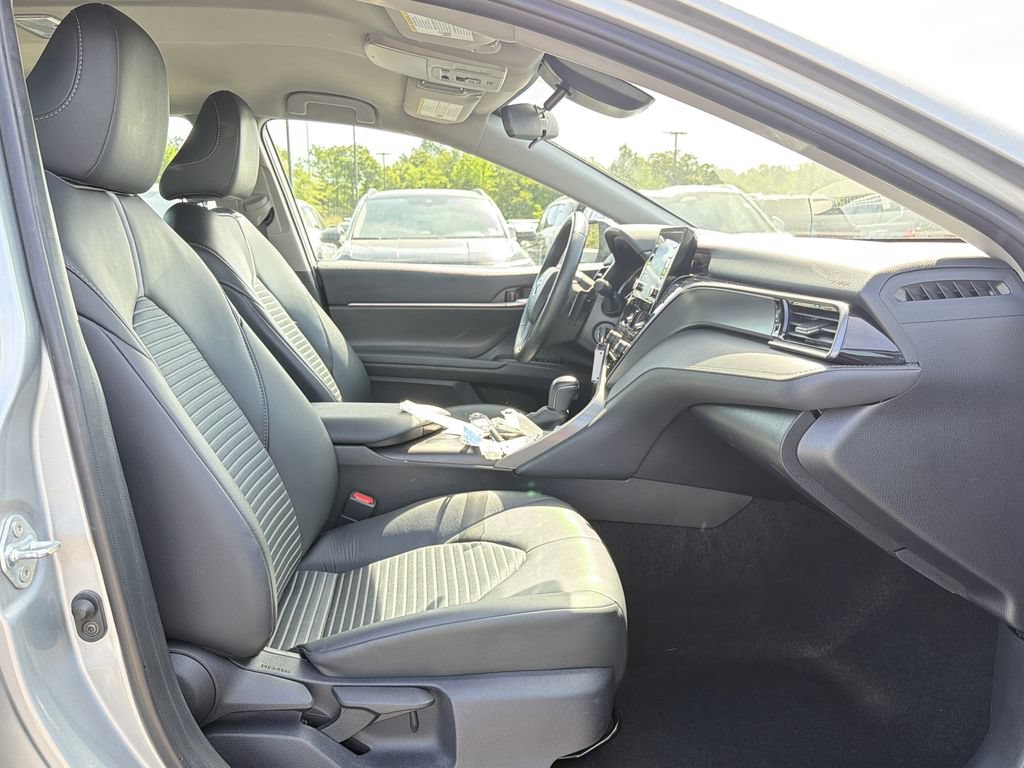 Used 2024 Toyota Camry SE FWD image 17