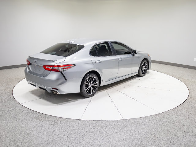 Used 2019 Toyota Camry SE FWD image 26