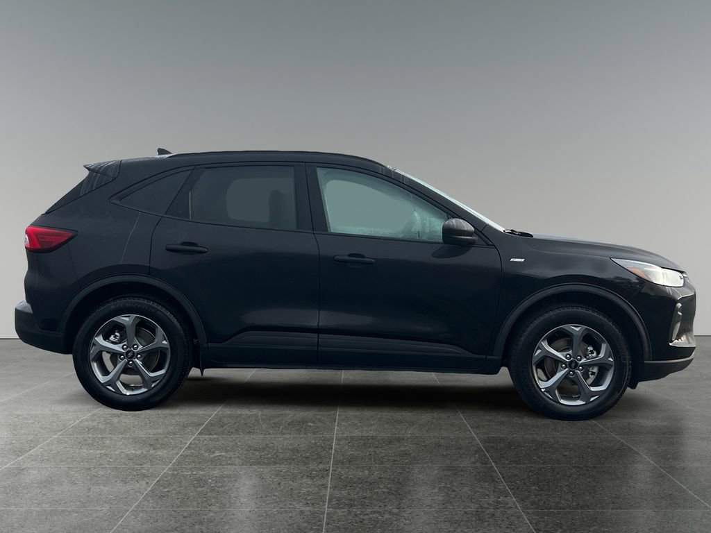 Used 2025 Ford Escape ST-Line AWD/4WD image 8