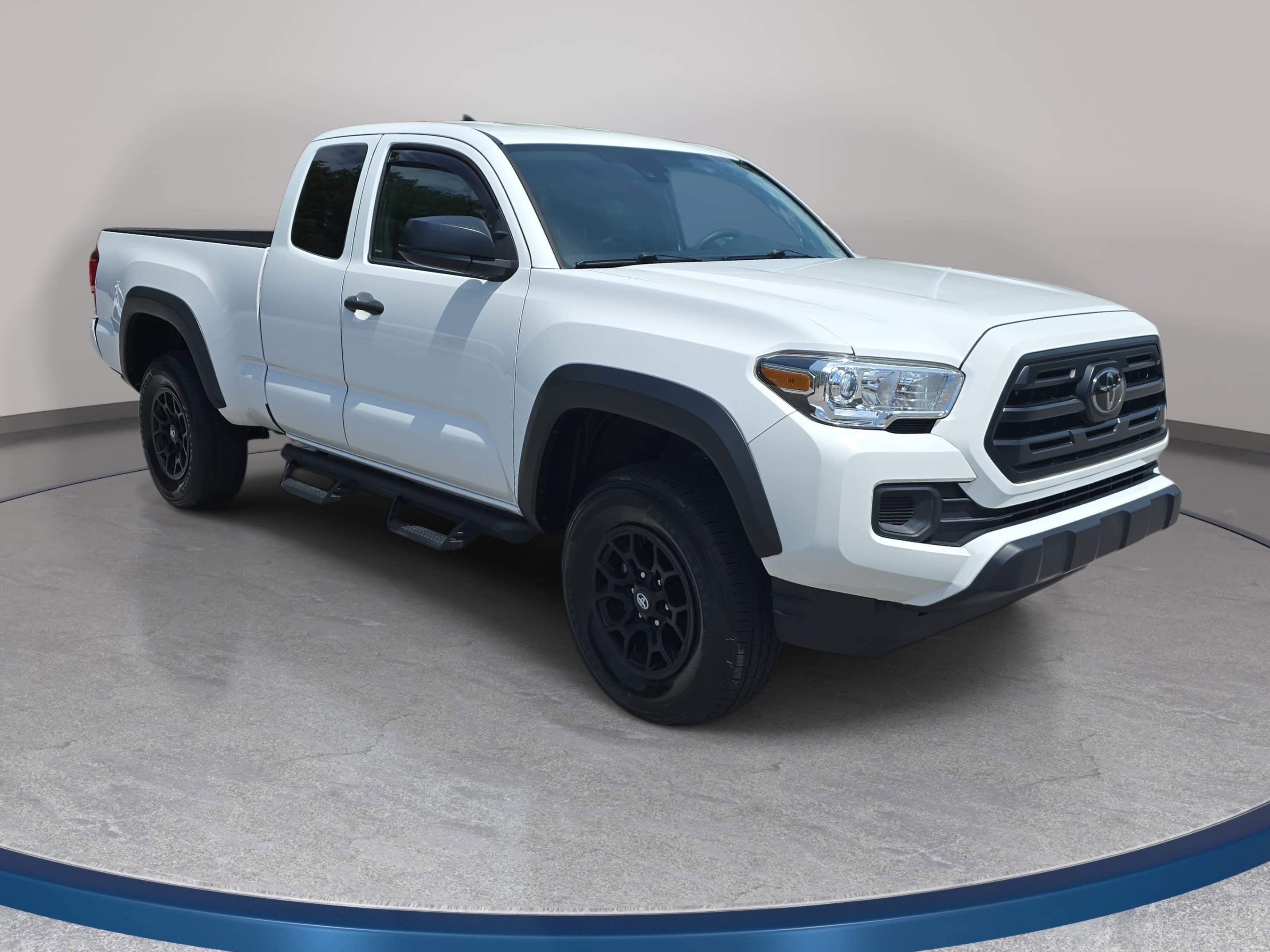 Used 2019 Toyota Tacoma SR w/ SX Package AWD/4WD image 3