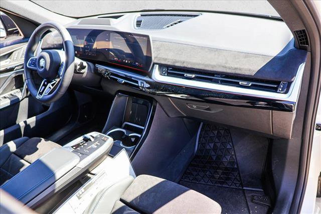 New 2026 BMW X2 xDrive28i AWD/4WD image 23