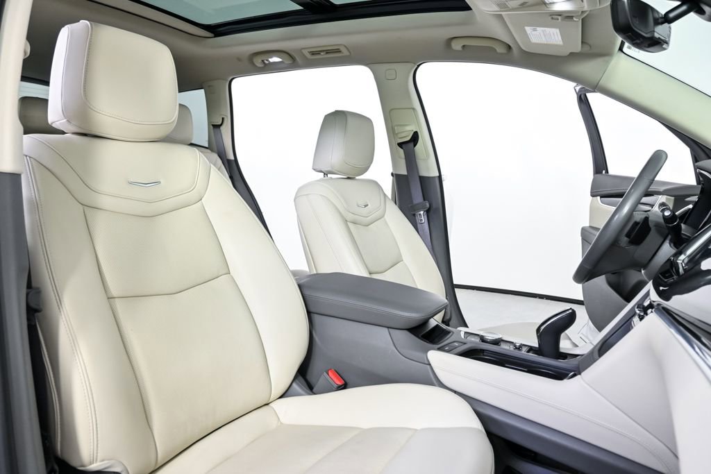 Used 2022 Cadillac XT6 Premium Luxury w/ Technology Package image 39