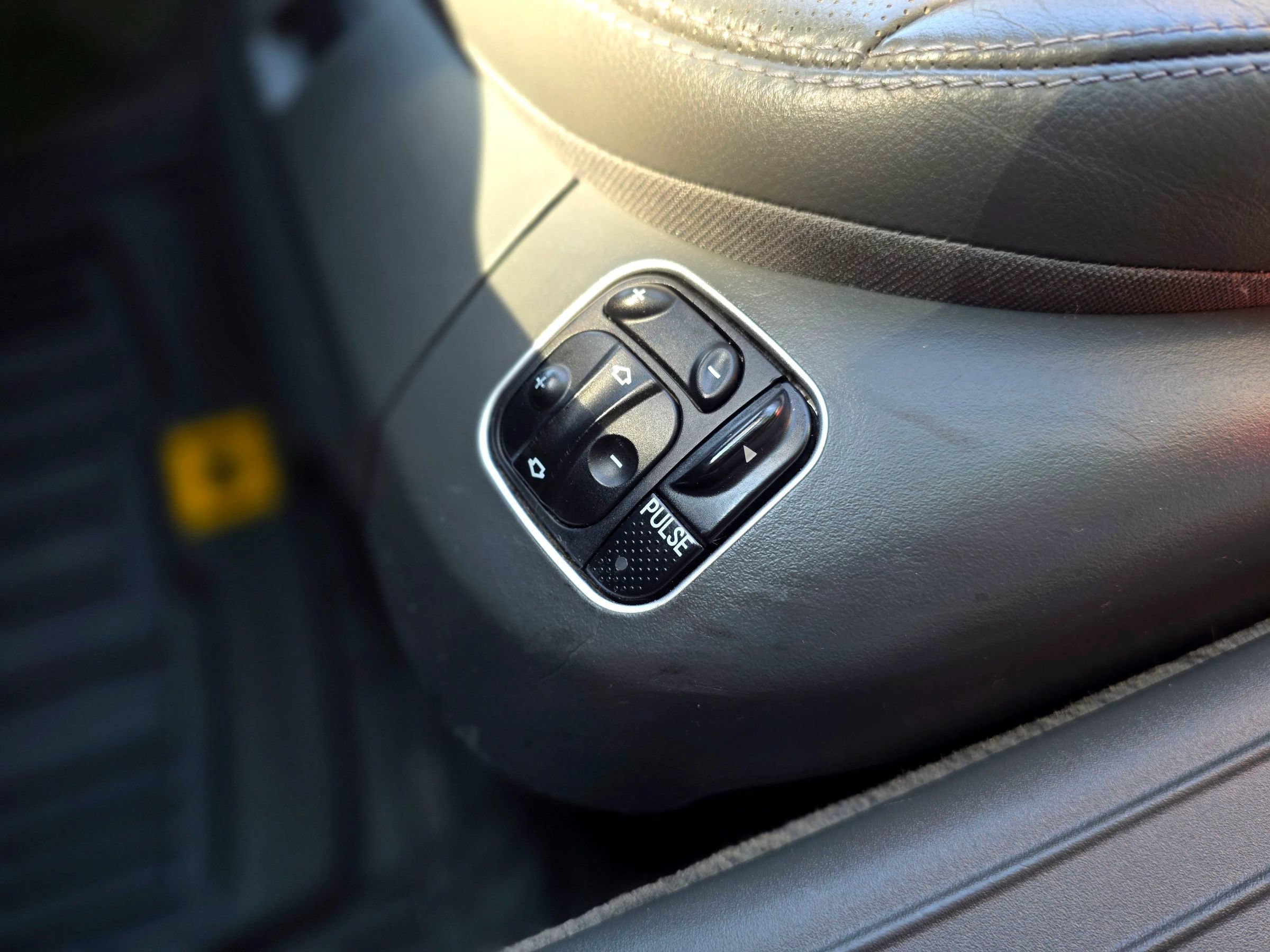 Used 2003 Mercedes-Benz SL 500 image 47