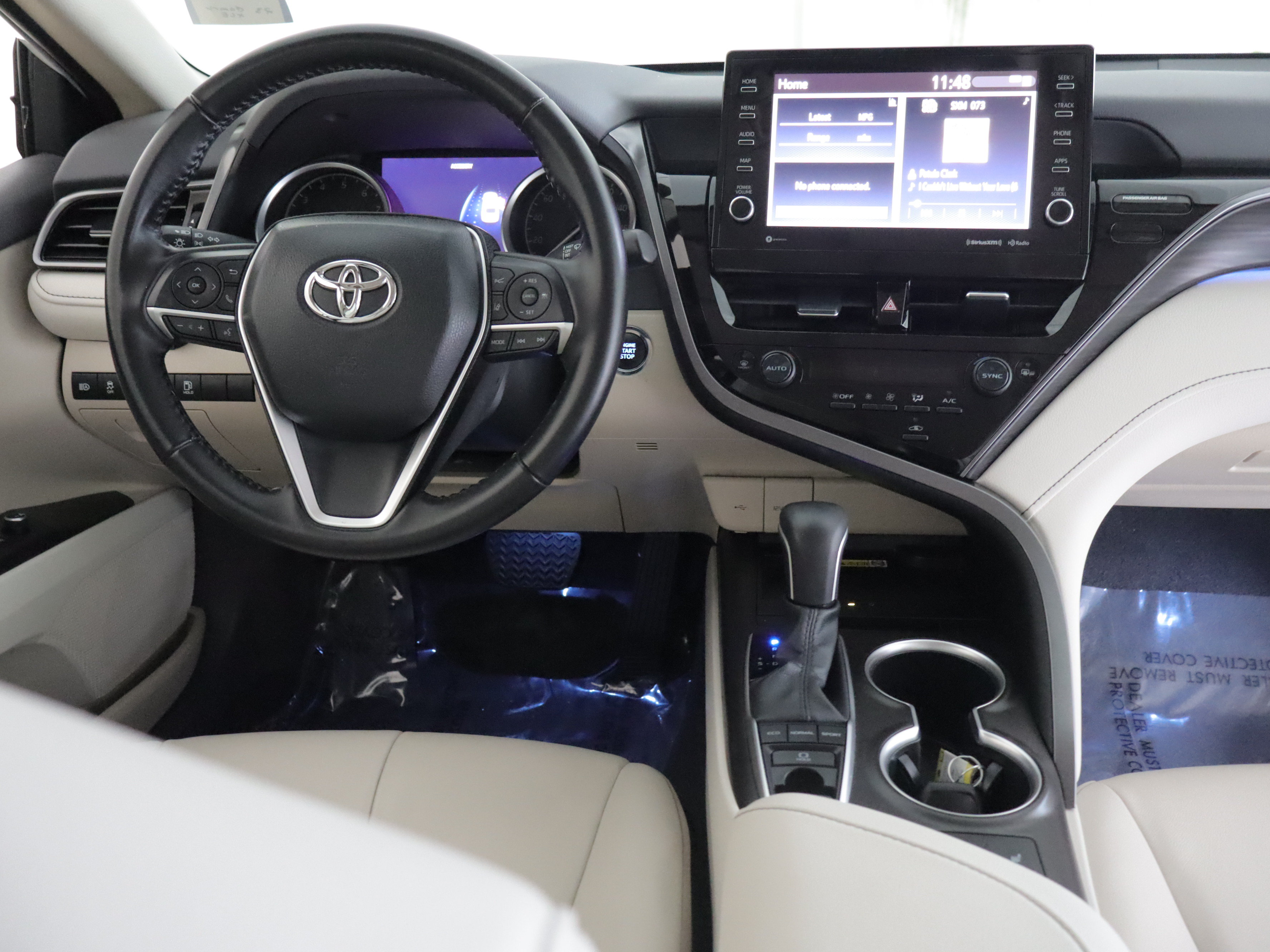 Used 2023 Toyota Camry XLE AWD/4WD image 2