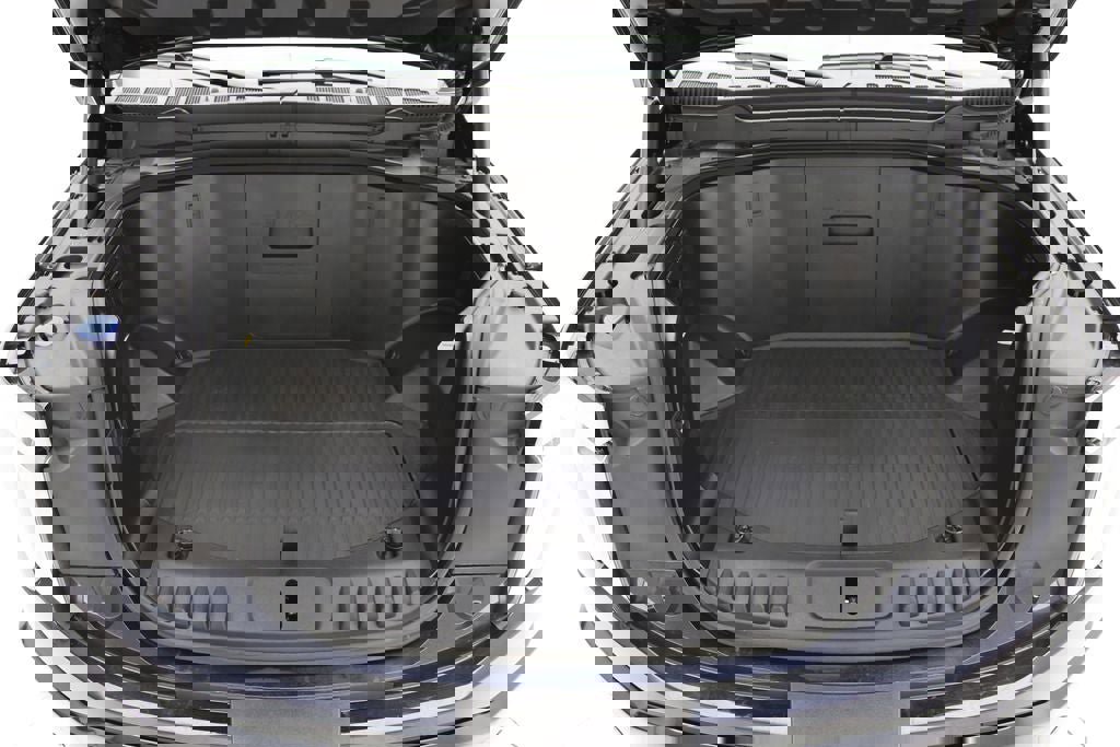 Used 2023 Ford F150 Lightning Lariat image 31