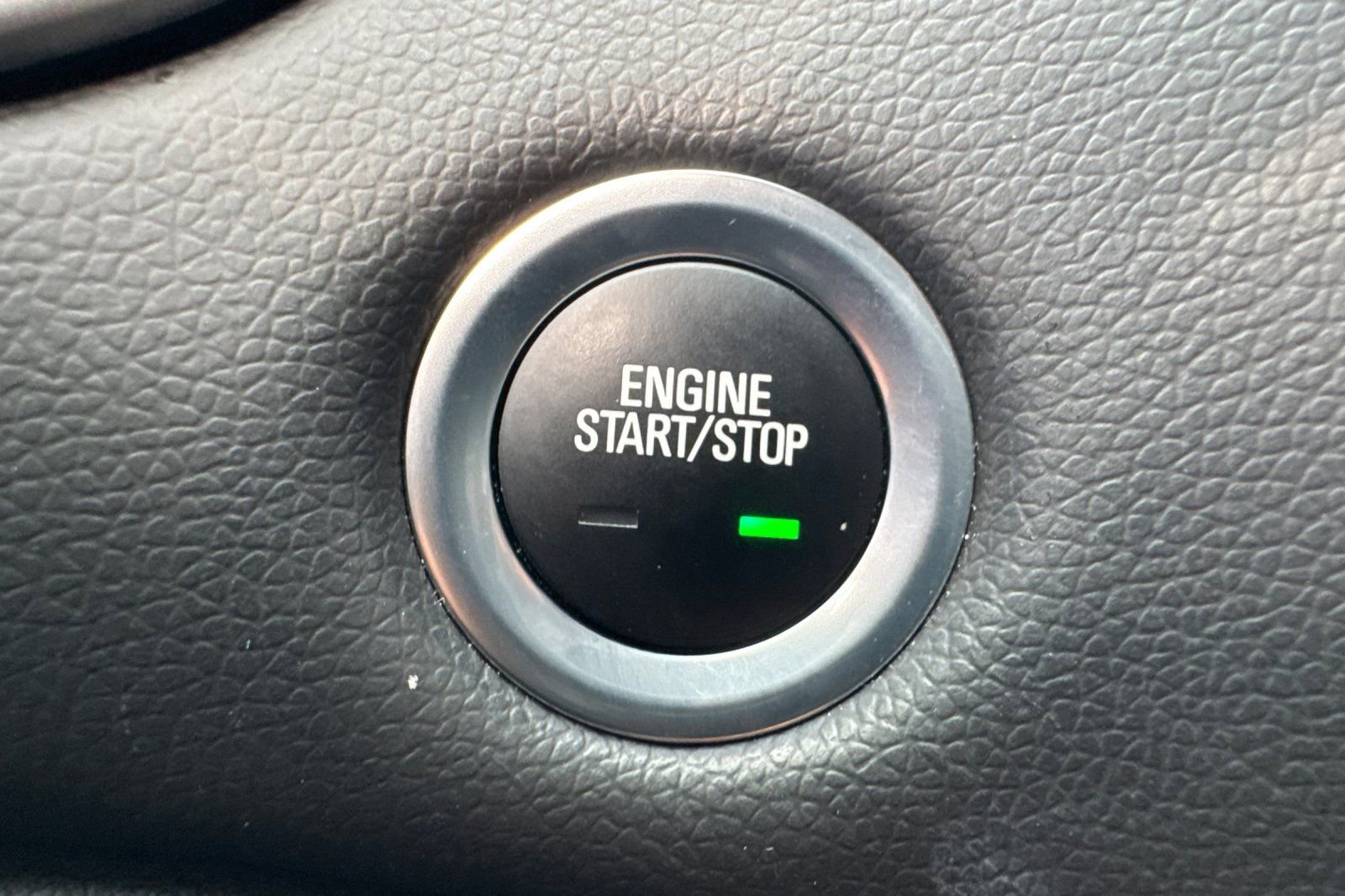 Certified 2022 Chevrolet Malibu LT w/ Leather Package image 23