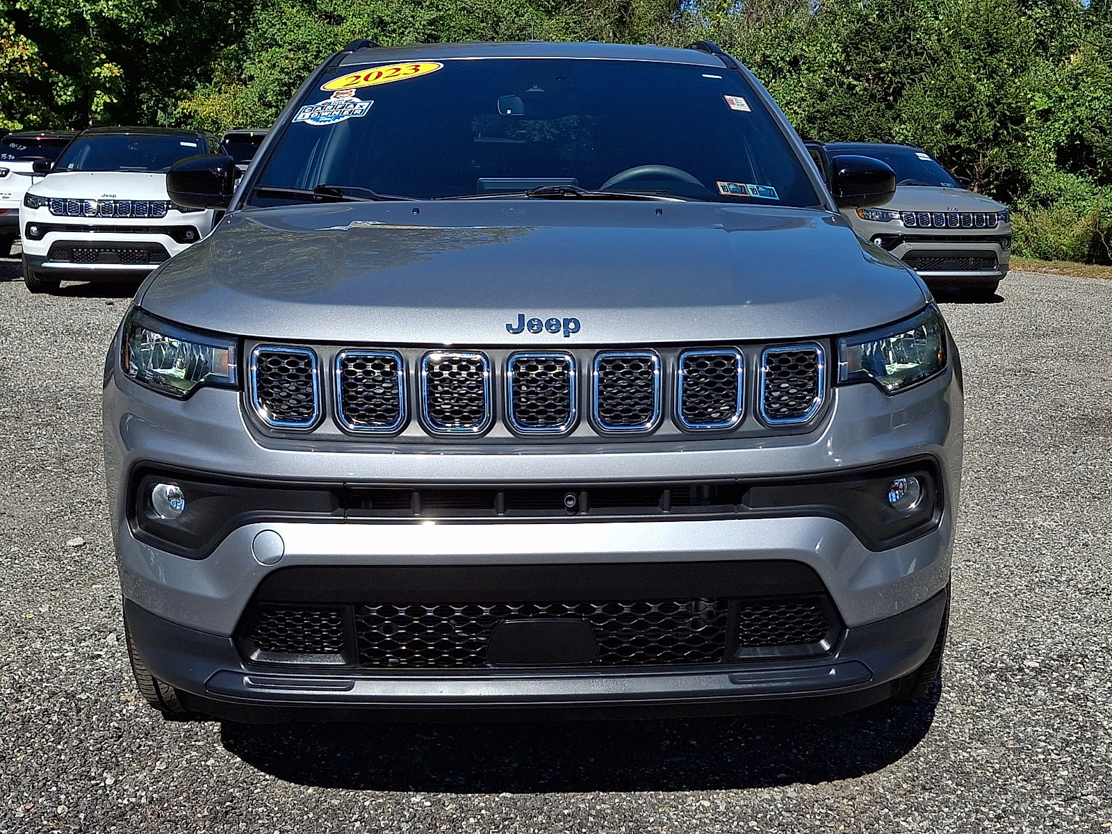 Certified 2023 Jeep Compass Latitude AWD/4WD image 2