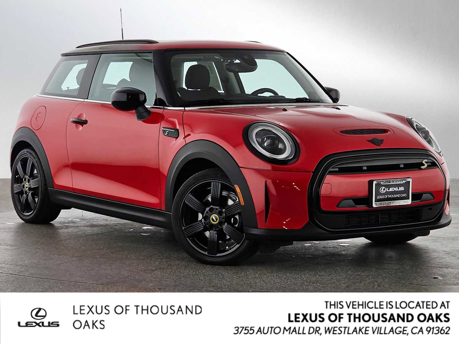 Used 2024 MINI Cooper SE image 1