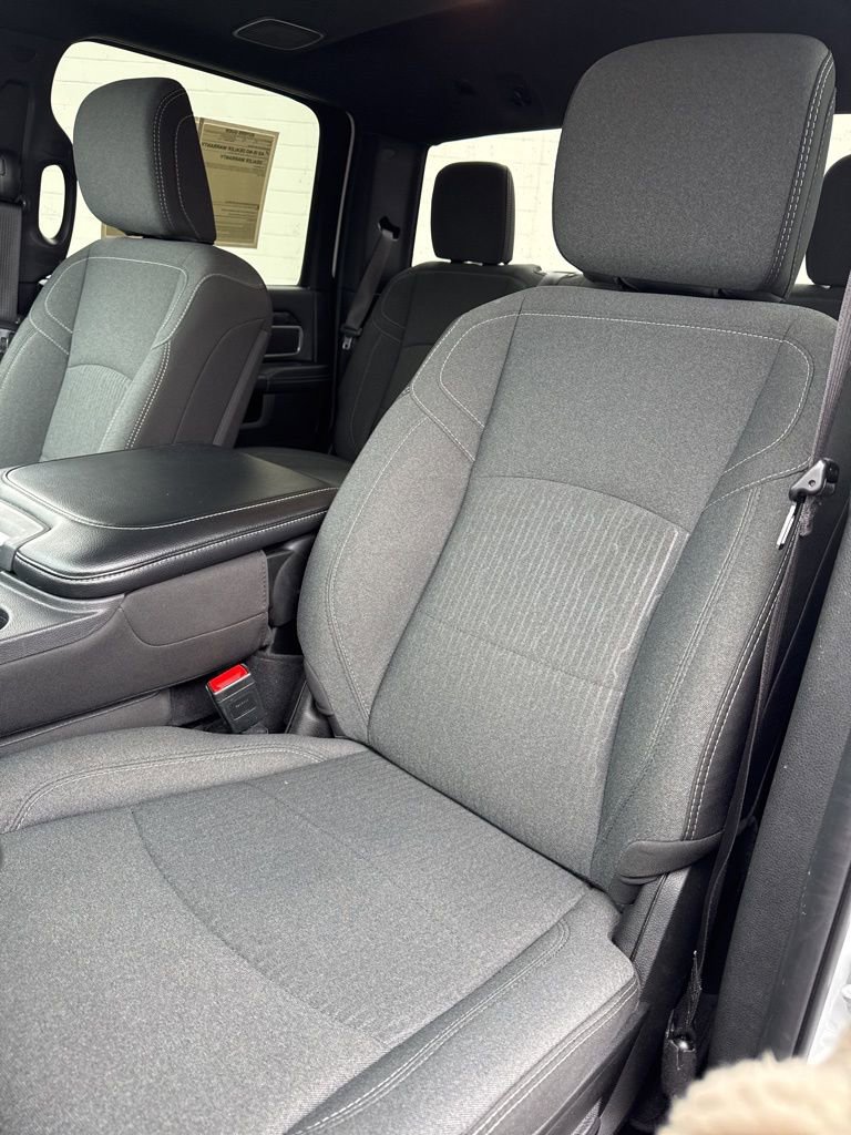 Used 2024 RAM 2500 Big Horn w/ Sport Appearance Package image 24