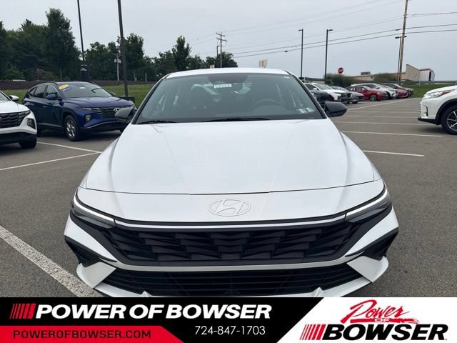 Used 2025 Hyundai Elantra SEL w/ Cargo Package FWD image 10