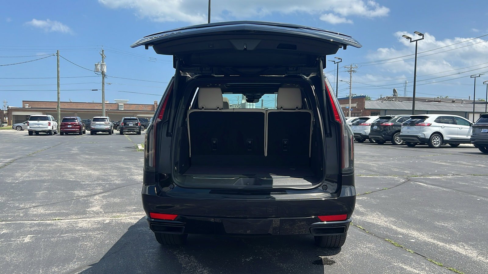 Used 2024 Cadillac Escalade Sport image 39