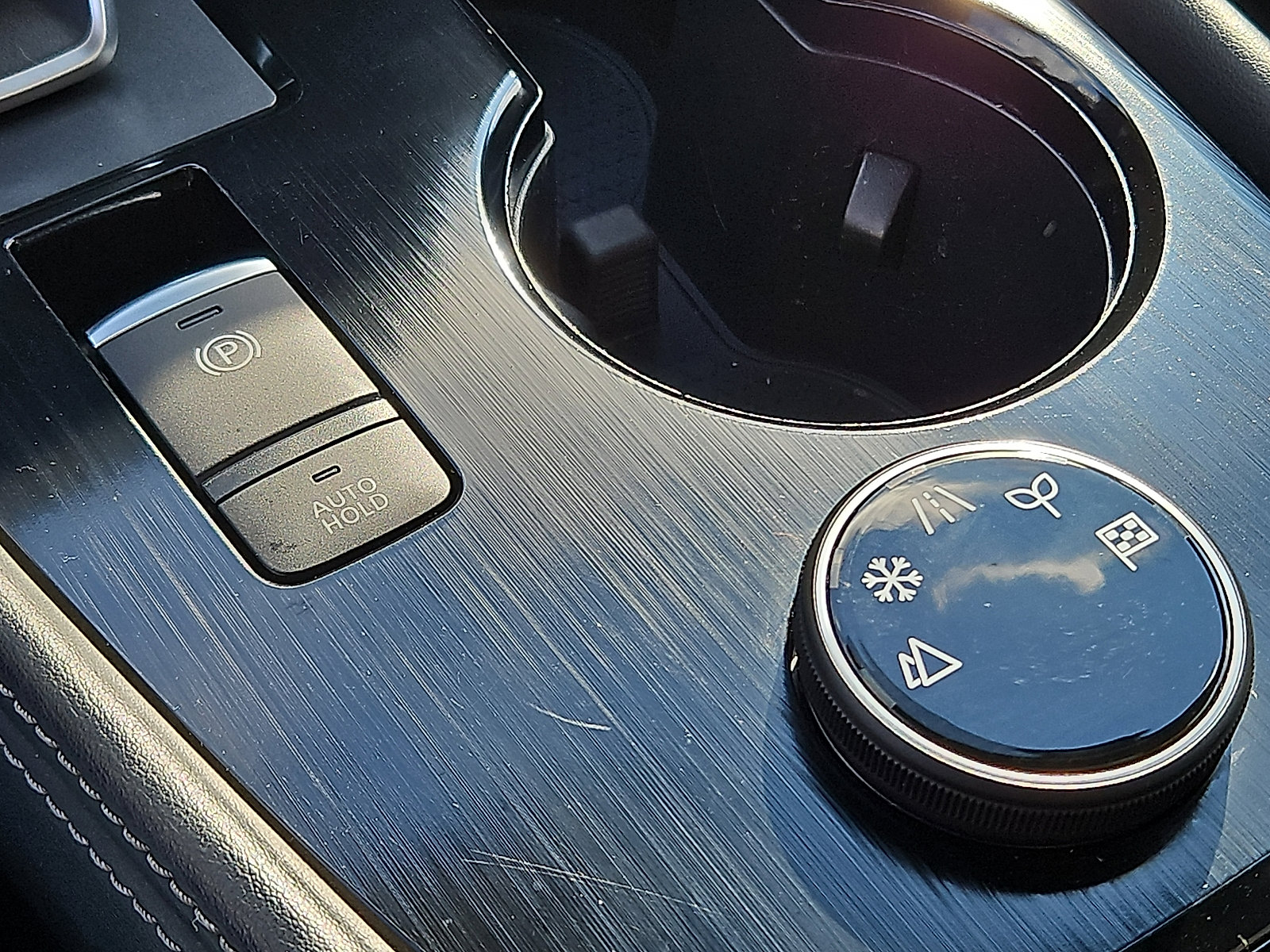 Certified 2023 Nissan Rogue SL w/ SL Premium Package image 24