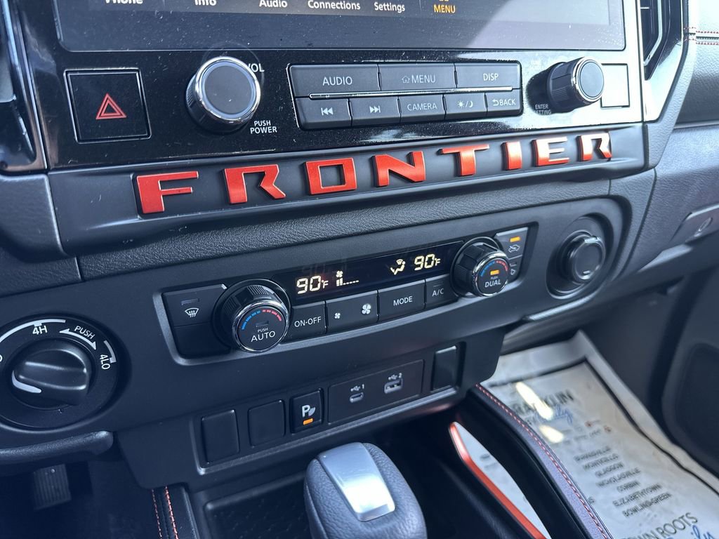 Used 2025 Nissan Frontier PRO-4X AWD/4WD image 18
