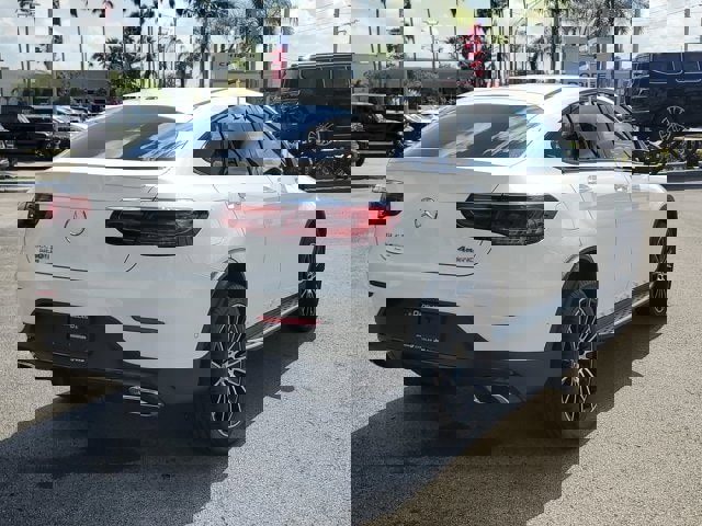 Used 2022 Mercedes-Benz GLC 300 4MATIC Coupe image 7